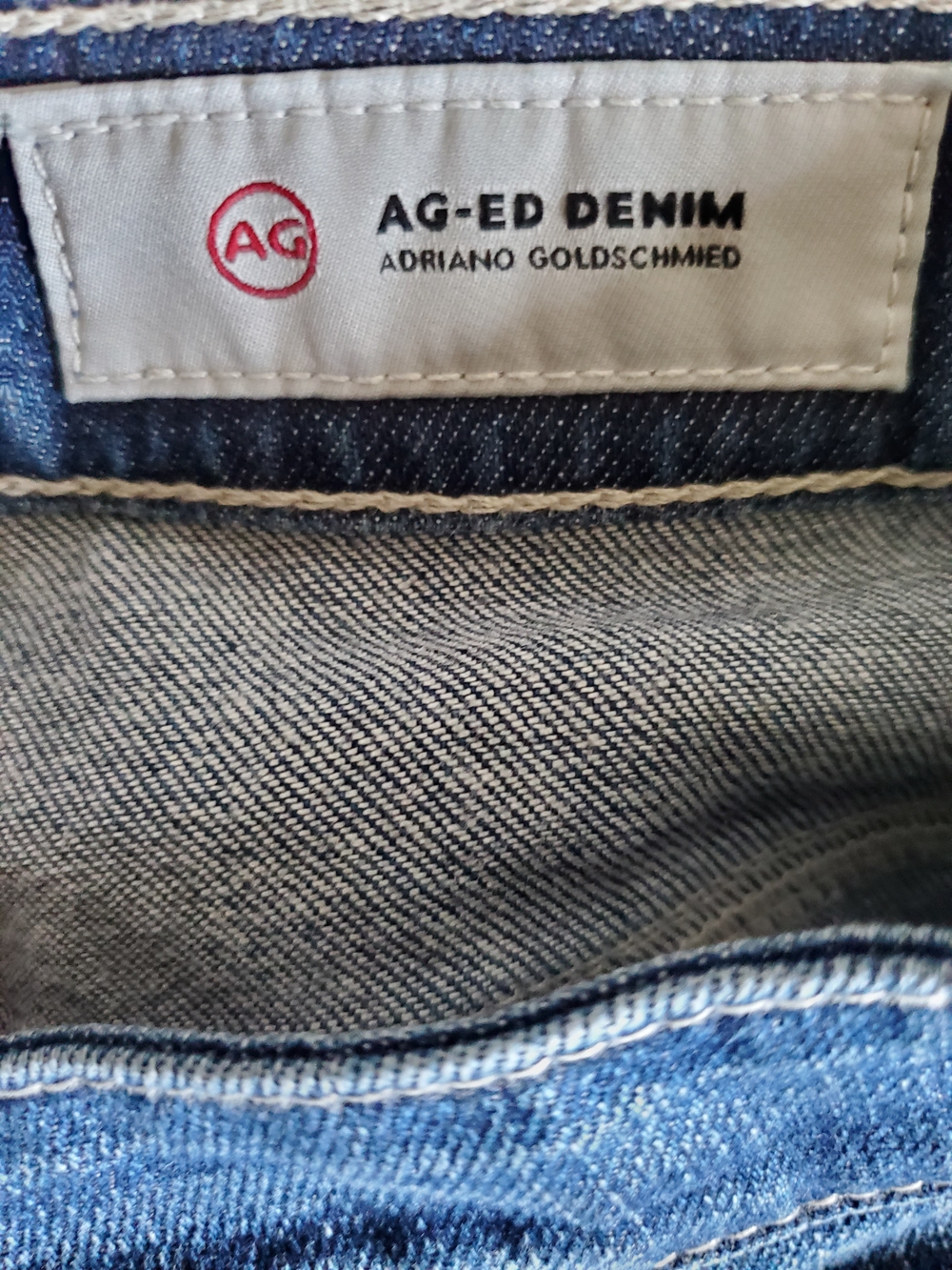 AG-ED Denim The Hailey Cut Off Ex Boyfriend Short. - Picture 8 of 10